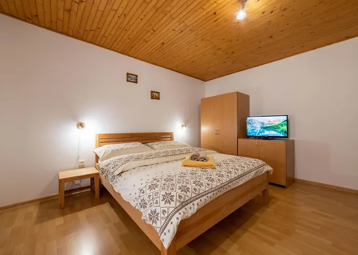 Pod Kycerou Guest house *